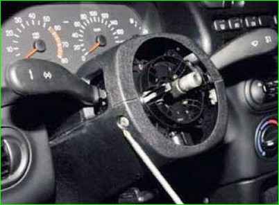 Снятие и установка подрулевого переключателя