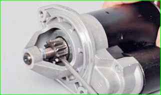 Removing and checking the starter