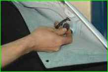 Extracción del capó y cerradura del capó del automóvil Niva Chevrolet