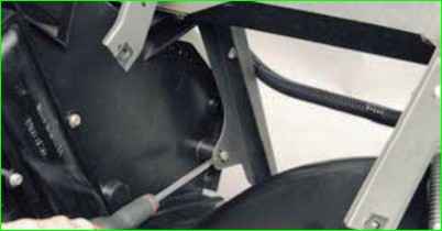 Removing the radiator heater with the heater removed