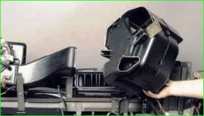 Removing the heater radiator with the heater removed