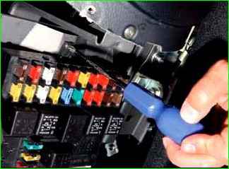 Снятие панели приборов Нива Шевроле