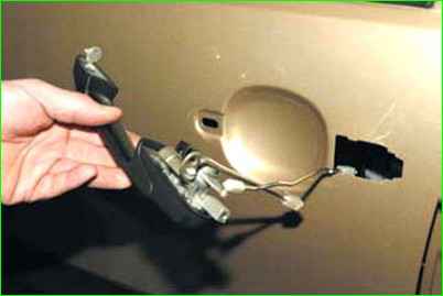 Снятие наружной ручки двери