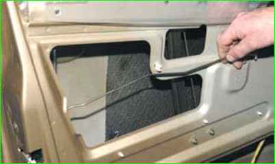 Снятие замка передней двери