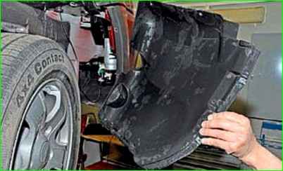 Снятие передних подкрылков