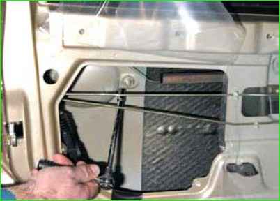 Сыртқы есік тұтқасын алу