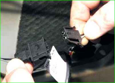 Артқы есік құлпын шешу