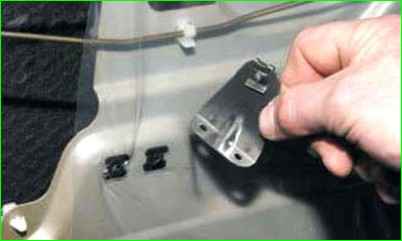 Артқы есік құлпын шешу