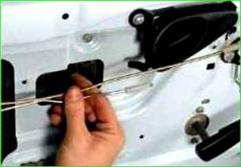 Артқы есік терезесінің реттегішін алу және орнату