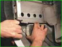 Replacing the front bumper