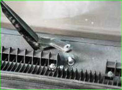 Замена и ремонт стеклоочистителя Нива Шевролет