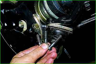 Как заменить пружину передней подвески ВАЗ-2123