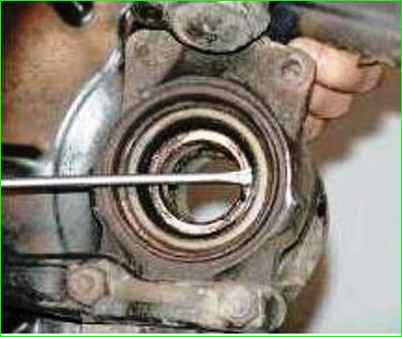 Нива Chevrolet доңғалақ подшипниктерінің майын ауыстыру