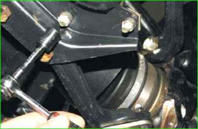 Как снять стабилизатор