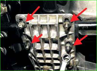 Как снять стабилизатор