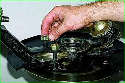 Замена подшипников ступицы Нива Шевролет