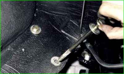 Маятник замена и ремонт Нива Шевролет