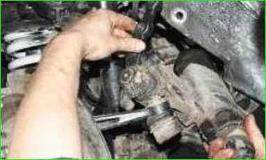 Заміна механізму керма Нива Шевролет