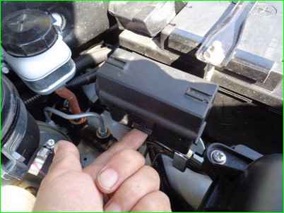 Блок предохранителей АБС