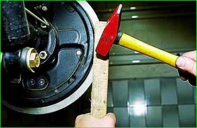 Aus- und Einbau der Bremstrommel