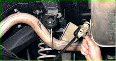 Тежегіш қысым реттегішін және оның жетекін ауыстыру