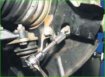 Как заменить тормозной диск Нива Шевроле