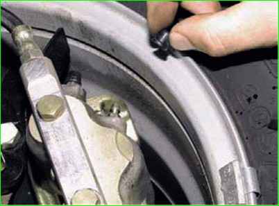 Замена тормозной жидкости Нива Шевролет