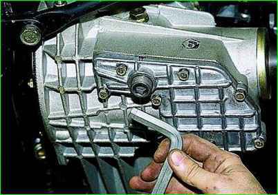 Ölwechsel im Vorderachsgetriebe