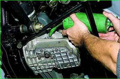 Ölwechsel im Vorderachsgetriebe