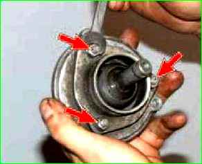 ВАЗ-2123 беріліс механизмін қалай бөлшектеу және жинау керек