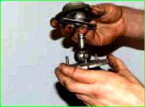 ВАЗ-2123 беріліс механизмін қалай бөлшектеу және жинау керек