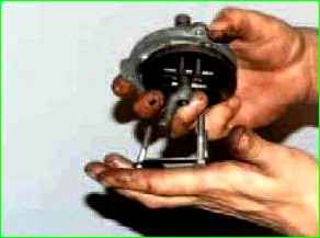 ВАЗ-2123 беріліс механизмін қалай бөлшектеу және жинау керек