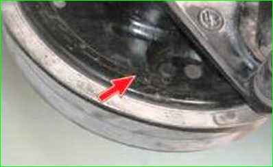 Проверка герметичности уплотнений заднего моста