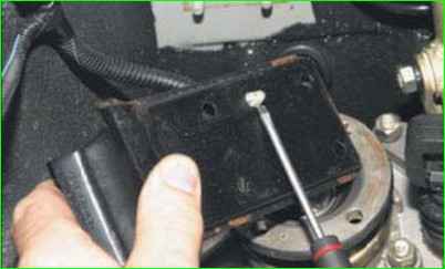 Снятие и регулировка механизма переключения передач