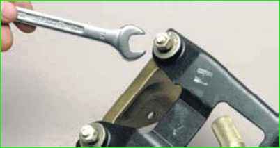 Разборка привода управления механизмом передач