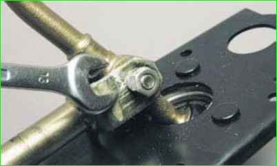 Разборка привода управления механизмом передач