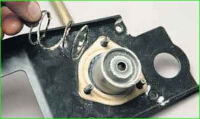 Разборка привода управления механизмом передач