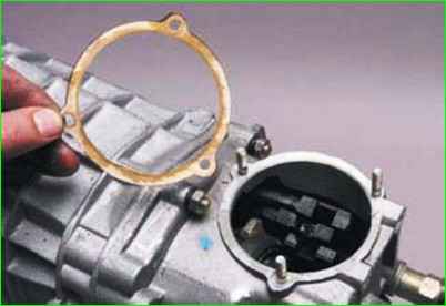 Разборка и сборка механизма выбора передач