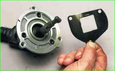 Разборка и сборка механизма выбора передач