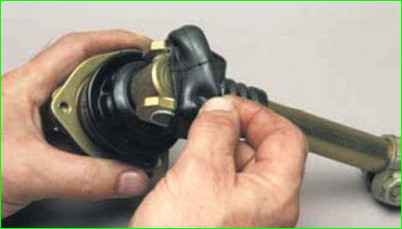 Разборка и сборка механизма выбора передач