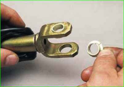 Разборка и сборка механизма выбора передач