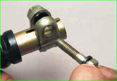 Разборка и сборка механизма выбора передач