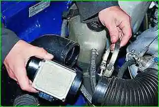 Замена датчика массового расхода воздуха ЗМЗ-406