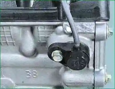 ZMZ-406 таратқыш білігінің сенсорын қалай тексеруге болады