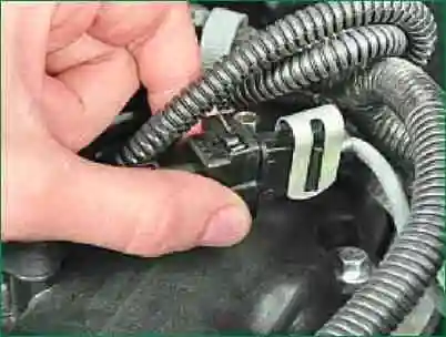 ZMZ-406 таратқыш білігінің сенсорын қалай тексеруге болады