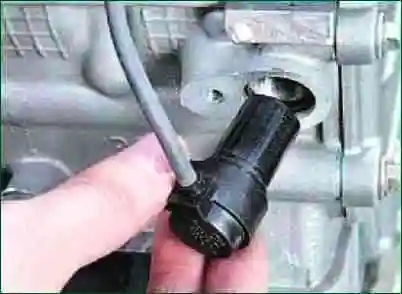 ZMZ-406 таратқыш білігінің сенсорын қалай тексеруге болады