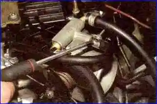 Как снять и поставить дроссельный узел двигателя ВАЗ-21114