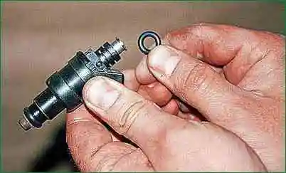 Проверка и замена форсунок ЗМЗ-406