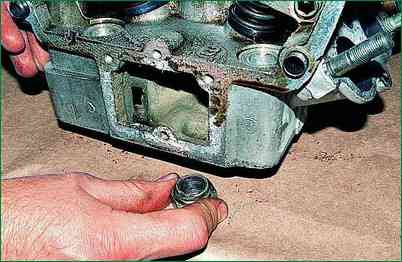 Ремонт головки блоку циліндрів ЗМЗ-405, ЗМЗ-406