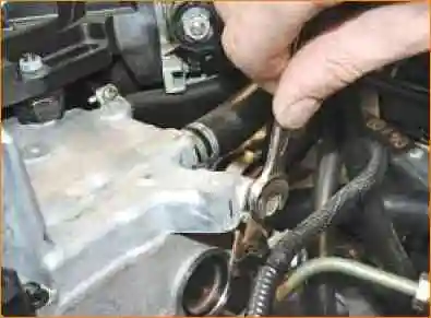 Как заменить прокладку крышки ГБЦ ВАЗ-21126